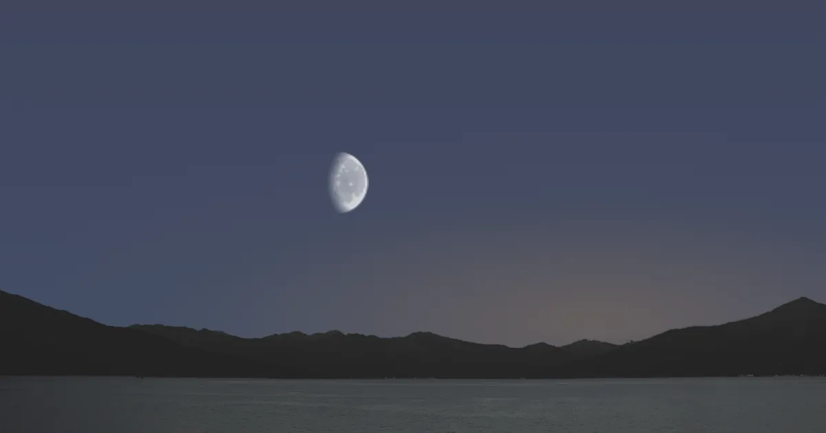 十日夜の月と空