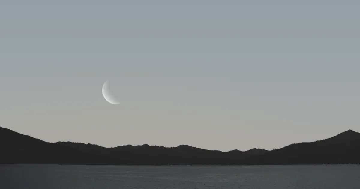 有明月と空